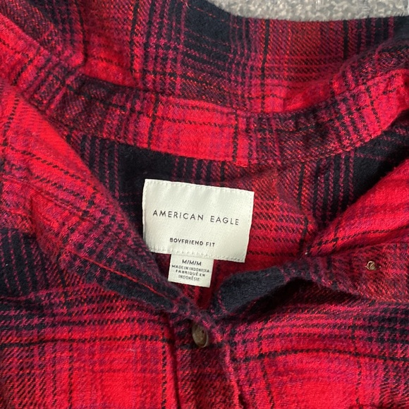Size medium American eagle boyfriend fit flannel - Picture 2 of 3